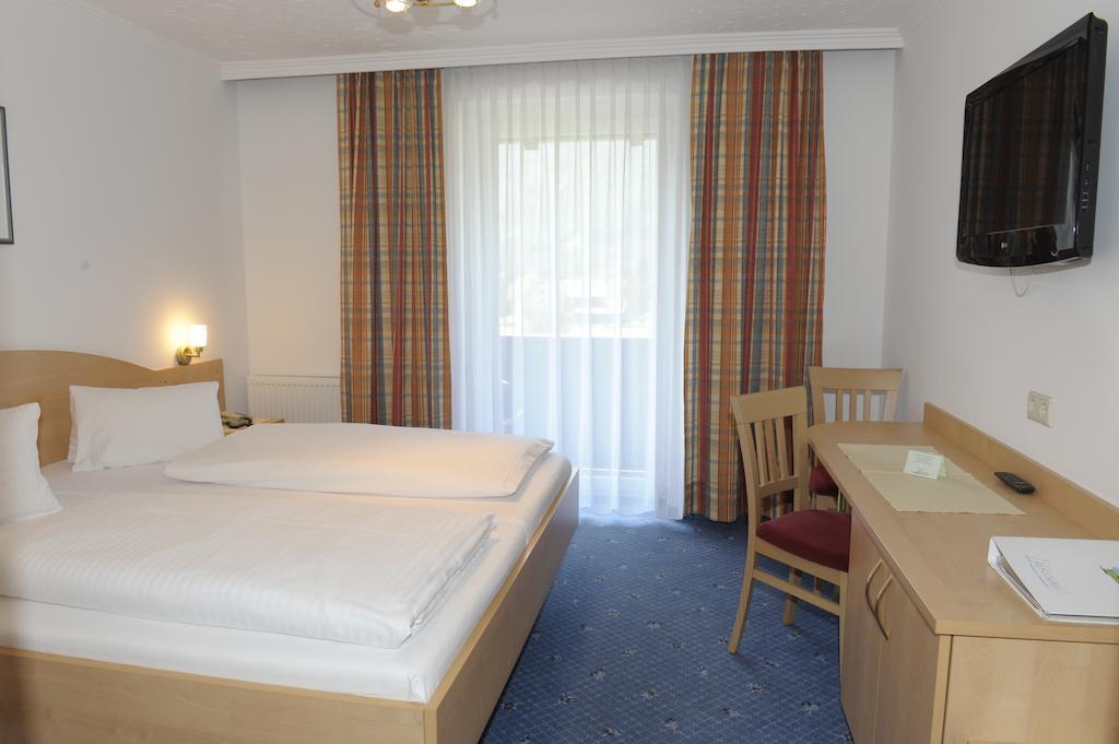 Landhotel Stofflerwirt St. Michael im Lungau Pokój zdjęcie
